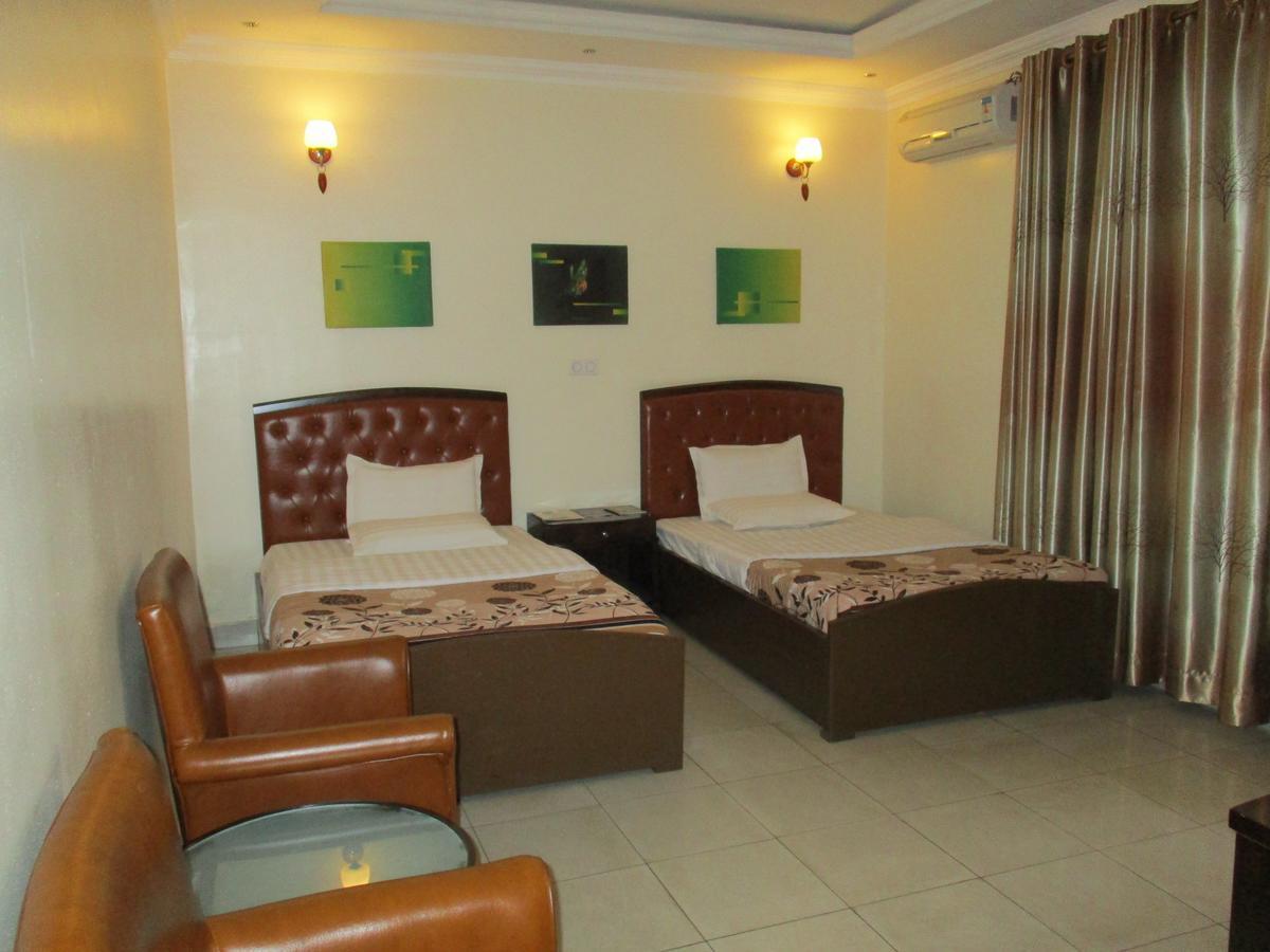 Amaris Hotel Kigali Exterior photo